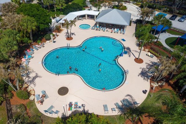 2856 SW Brighton Way, Palm City, FL 34990