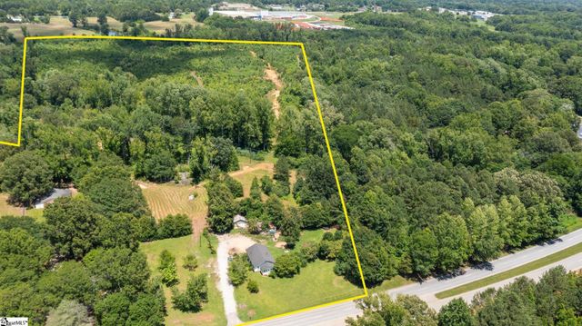 23425 Highway 76 E, Clinton, SC 29325