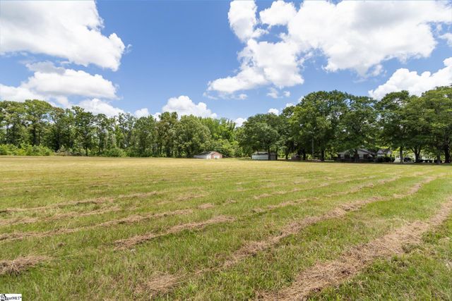 23425 Highway 76 E, Clinton, SC 29325