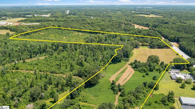 23425 Highway 76 E, Clinton, SC 29325