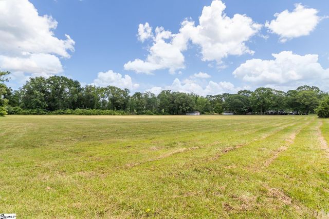 23425 Highway 76 E, Clinton, SC 29325
