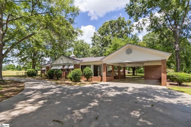 23425 Highway 76 E, Clinton, SC 29325