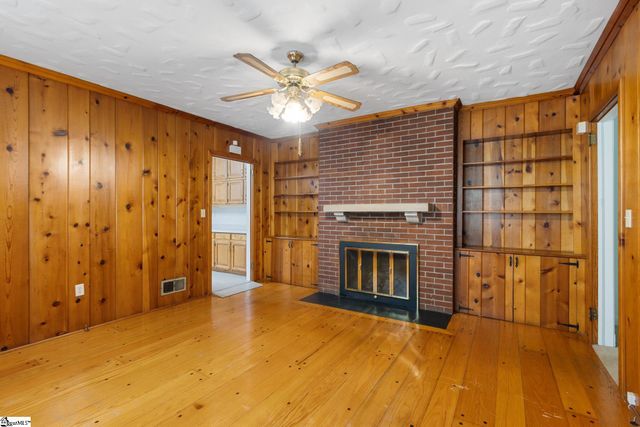 23425 Highway 76 E, Clinton, SC 29325