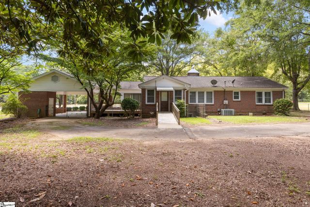 23425 Highway 76 E, Clinton, SC 29325