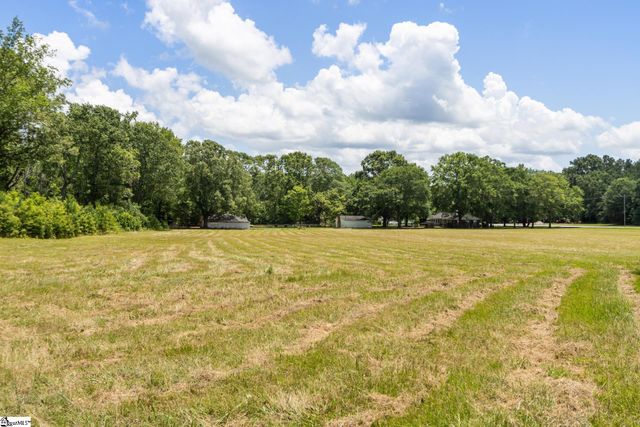 23425 Highway 76 E, Clinton, SC 29325