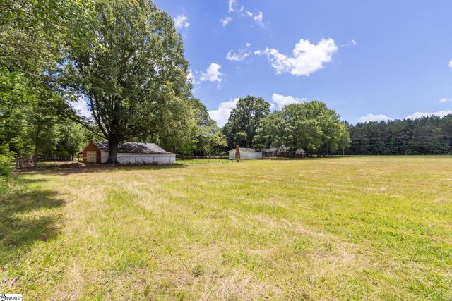 23425 Highway 76 E, Clinton, SC 29325