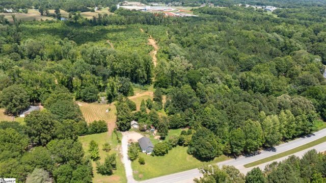 23425 Highway 76 E, Clinton, SC 29325