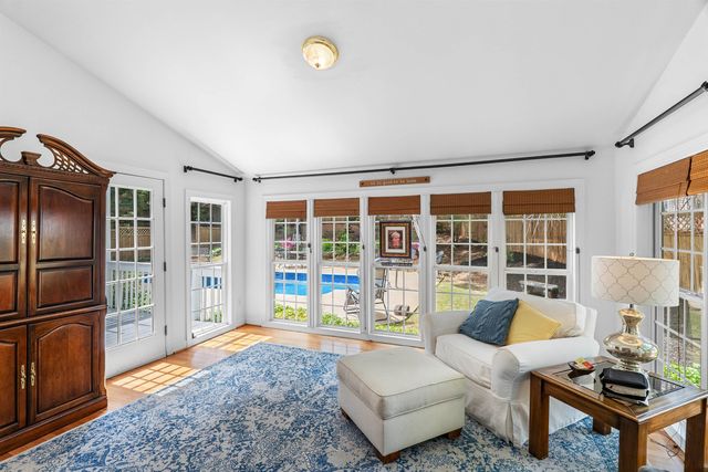 204 S Staghorn Lane, Greer, SC 29650
