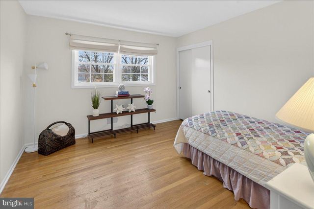 7 STANFORD CT, East Windsor, NJ 08520