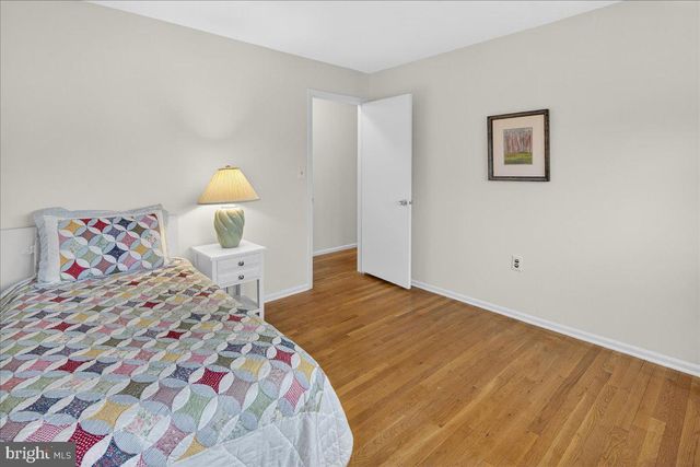 7 STANFORD CT, East Windsor, NJ 08520