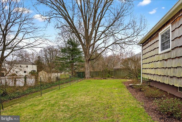 7 STANFORD CT, East Windsor, NJ 08520