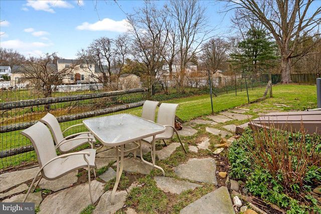 7 STANFORD CT, East Windsor, NJ 08520