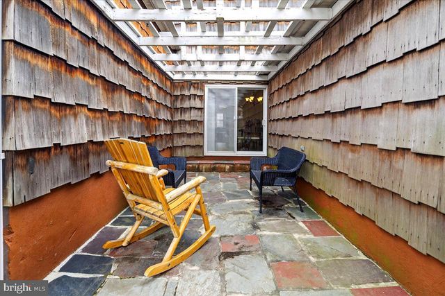 7 STANFORD CT, East Windsor, NJ 08520