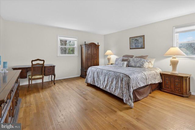 7 STANFORD CT, East Windsor, NJ 08520