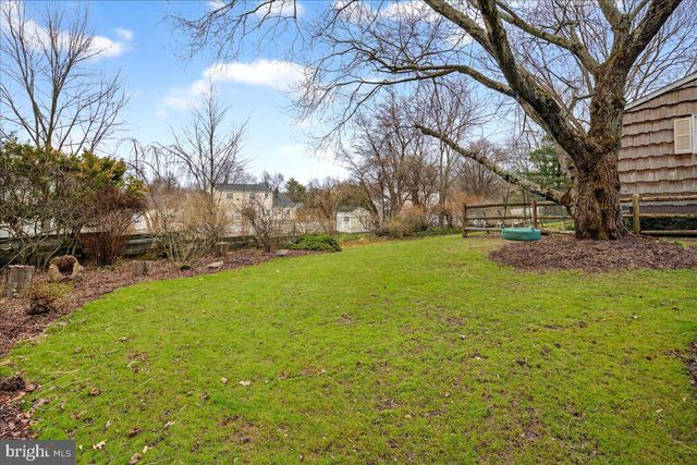 7 STANFORD CT, East Windsor, NJ 08520