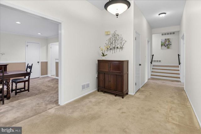 7 STANFORD CT, East Windsor, NJ 08520