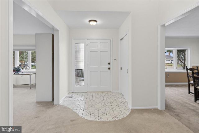 7 STANFORD CT, East Windsor, NJ 08520