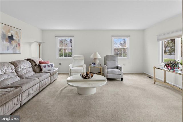 7 STANFORD CT, East Windsor, NJ 08520