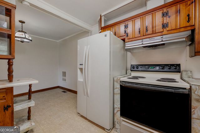 794 Halls Valley Road, Trion, GA 30753