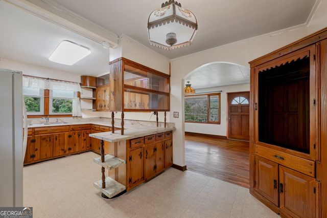 794 Halls Valley Road, Trion, GA 30753