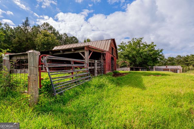 794 Halls Valley Road, Trion, GA 30753