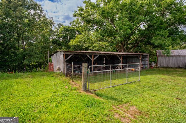 794 Halls Valley Road, Trion, GA 30753