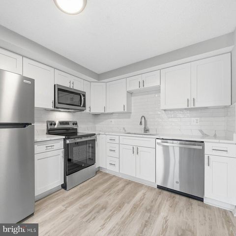 2838 RAYMOND CT, Falls Church, VA 22042