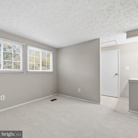 2838 RAYMOND CT, Falls Church, VA 22042