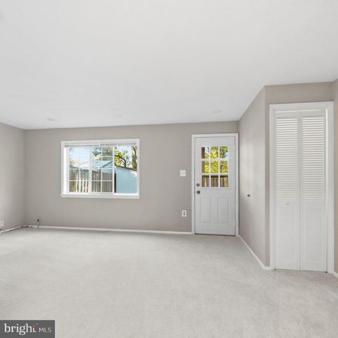 2838 RAYMOND CT, Falls Church, VA 22042