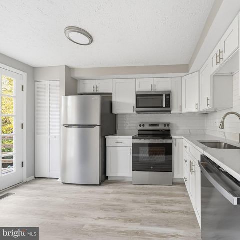 2838 RAYMOND CT, Falls Church, VA 22042