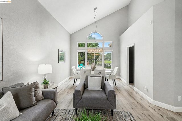 2127 Prestwick Dr, Discovery Bay, CA 94505