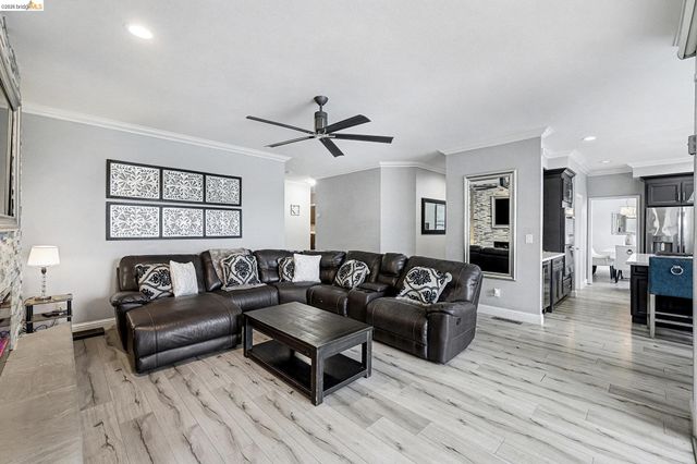2127 Prestwick Dr, Discovery Bay, CA 94505