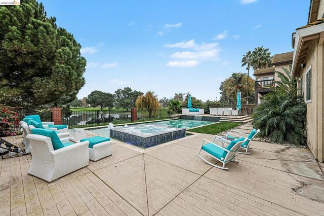 2127 Prestwick Dr, Discovery Bay, CA 94505