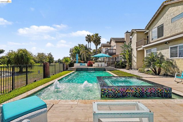2127 Prestwick Dr, Discovery Bay, CA 94505