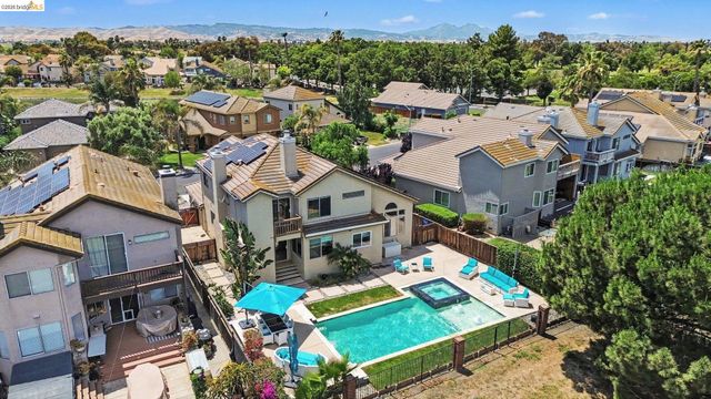 2127 Prestwick Dr, Discovery Bay, CA 94505