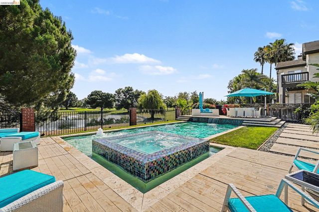 2127 Prestwick Dr, Discovery Bay, CA 94505