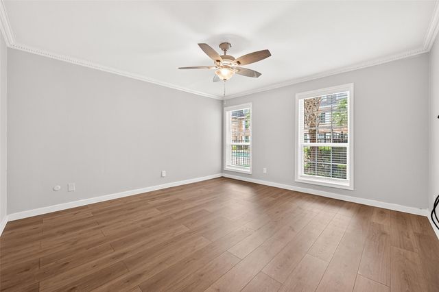 359 N Post Oak Lane 127, Houston, TX 77024