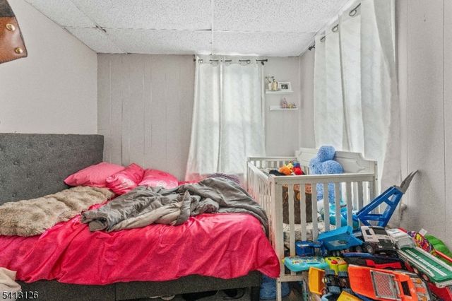 160 Burgess Pl, Passaic City, NJ 07055