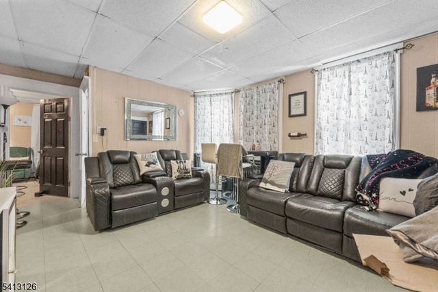 160 Burgess Pl, Passaic City, NJ 07055