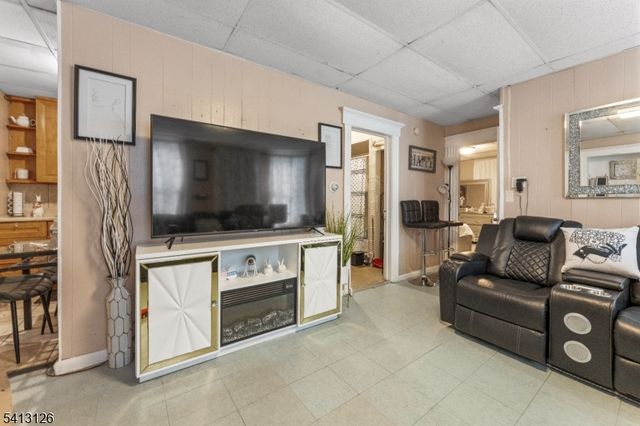 160 Burgess Pl, Passaic City, NJ 07055