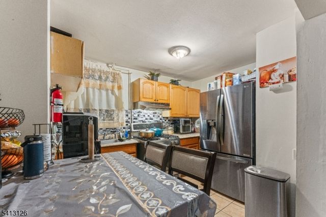 160 Burgess Pl, Passaic City, NJ 07055