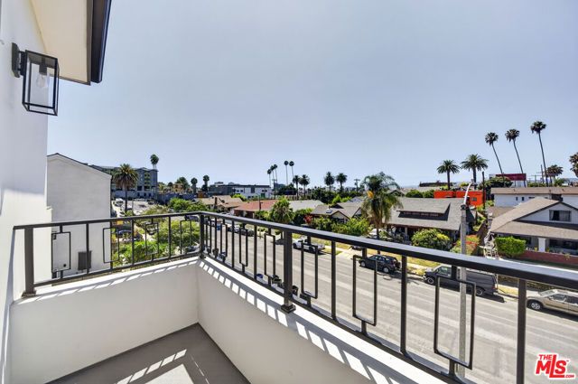 2420 N Council Street, Los Angeles, CA 90026