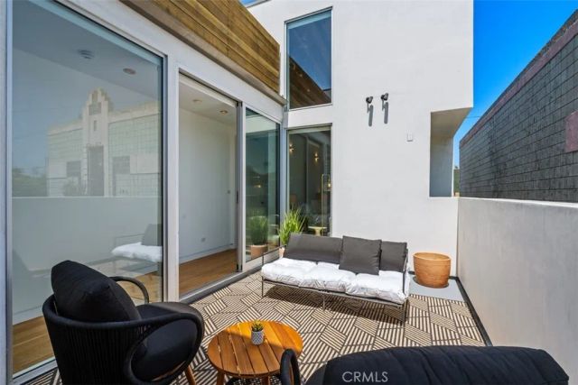 417 Sunset, Los Angeles, CA 90291