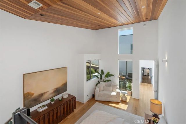 417 Sunset, Los Angeles, CA 90291