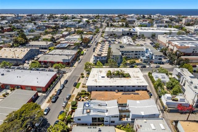 417 Sunset, Los Angeles, CA 90291