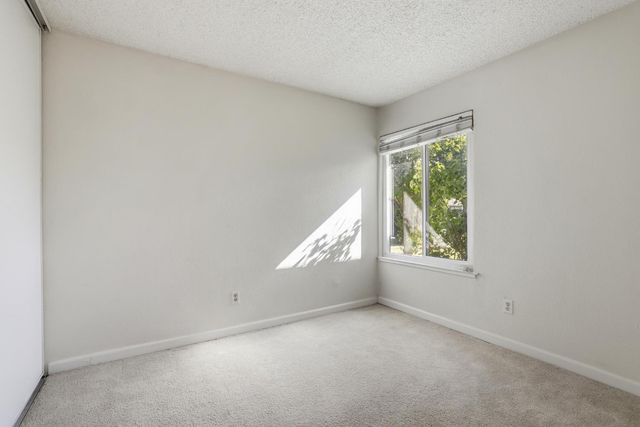 8054 Pegler Way, Sacramento, CA 95823