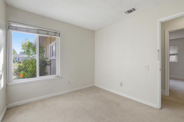 8054 Pegler Way, Sacramento, CA 95823