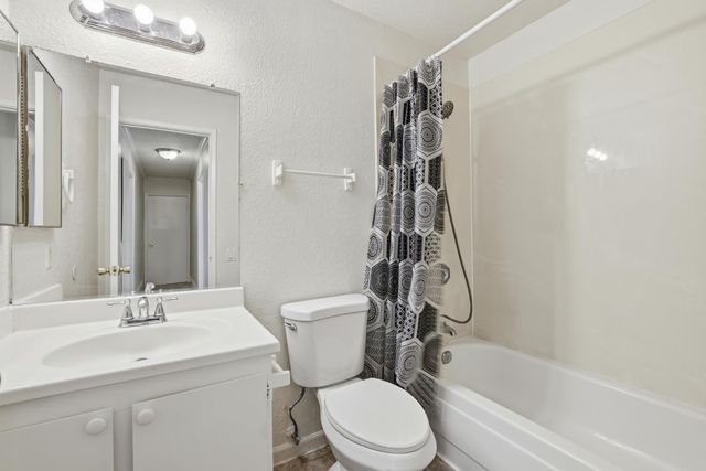 8054 Pegler Way, Sacramento, CA 95823