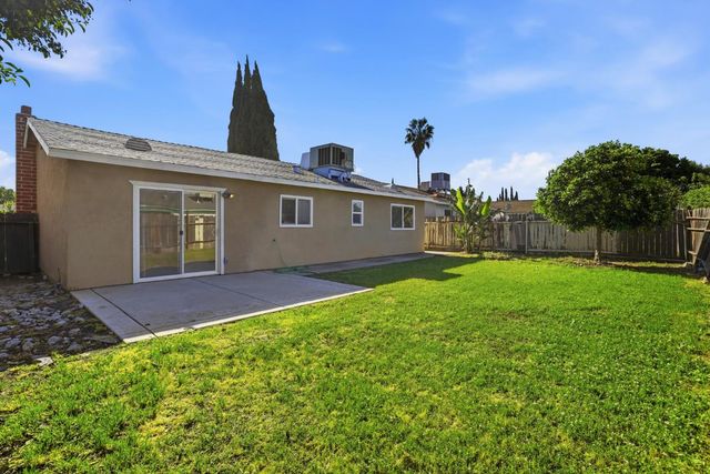 8054 Pegler Way, Sacramento, CA 95823