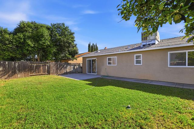 8054 Pegler Way, Sacramento, CA 95823